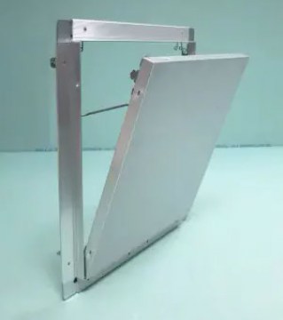 Люк REVO 12.5 500х500 (4,3кг) (81526)